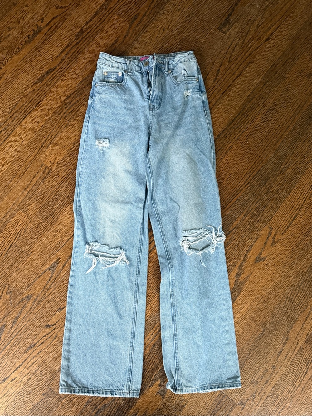 Edikted Light Blue Distressed Straight-Leg Jeans